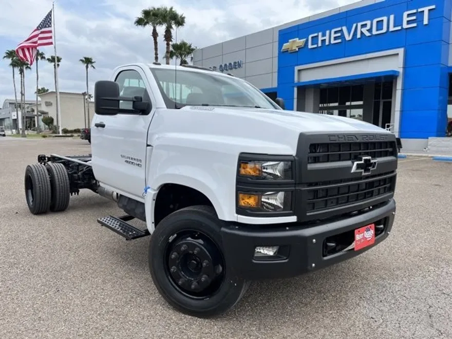 2024 Chevrolet Silverado 4500HD Work Truck photo 1