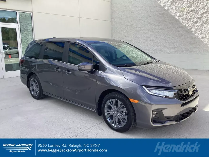 2026 Honda Odyssey Touring photo 1