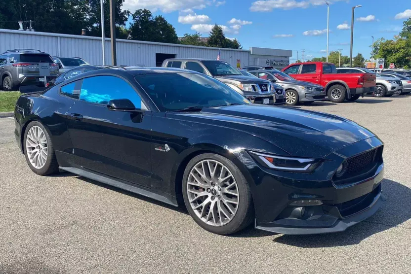 2016 Ford Mustang GT photo 1