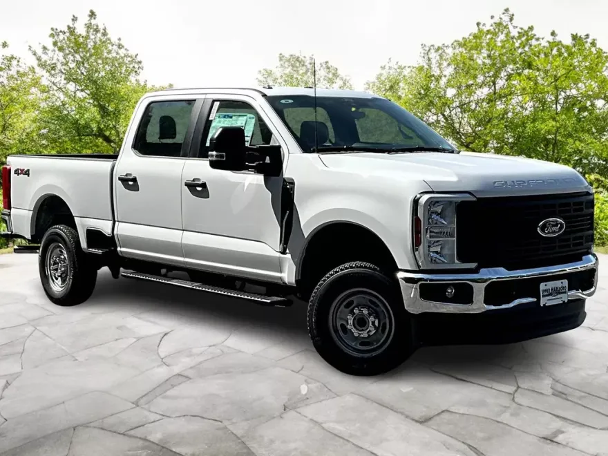2025 Ford F-250 XL photo 1