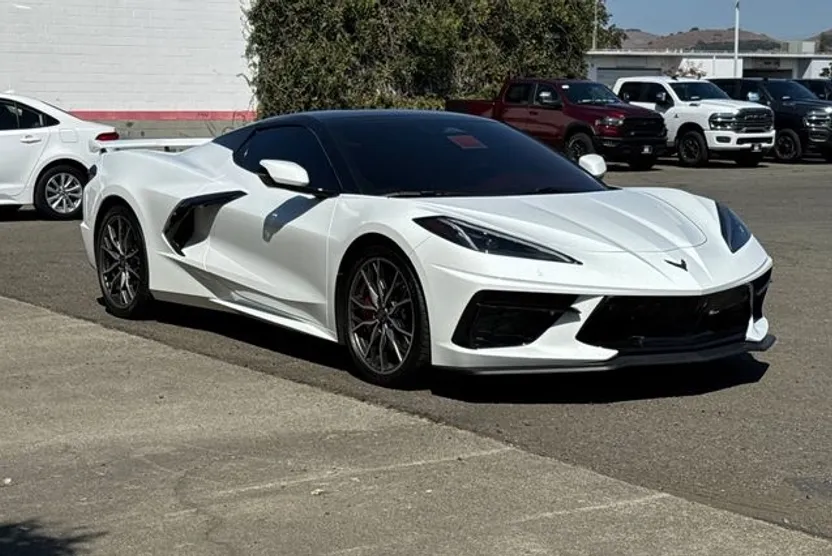 2025 Chevrolet Corvette Stingray photo 1