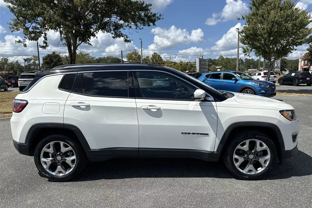 2019 Jeep Compass Limited photo 1