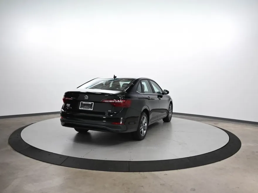 2024 Volkswagen Jetta 1.5T SE photo 1
