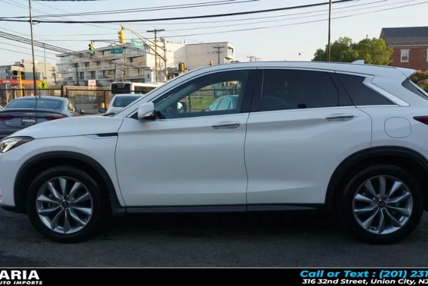 2022 Infiniti QX50 PURE AWD photo 1