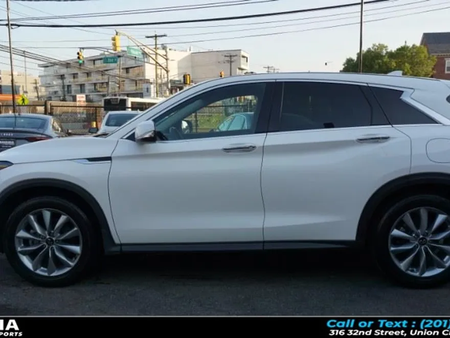 2022 Infiniti QX50 PURE AWD photo 1
