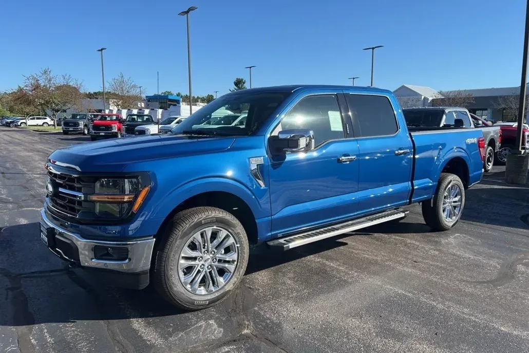 2024 Ford F-150 XLT photo 1