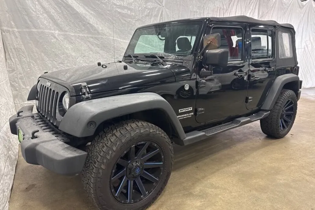 2014 Jeep Wrangler Unlimited Sport photo 1