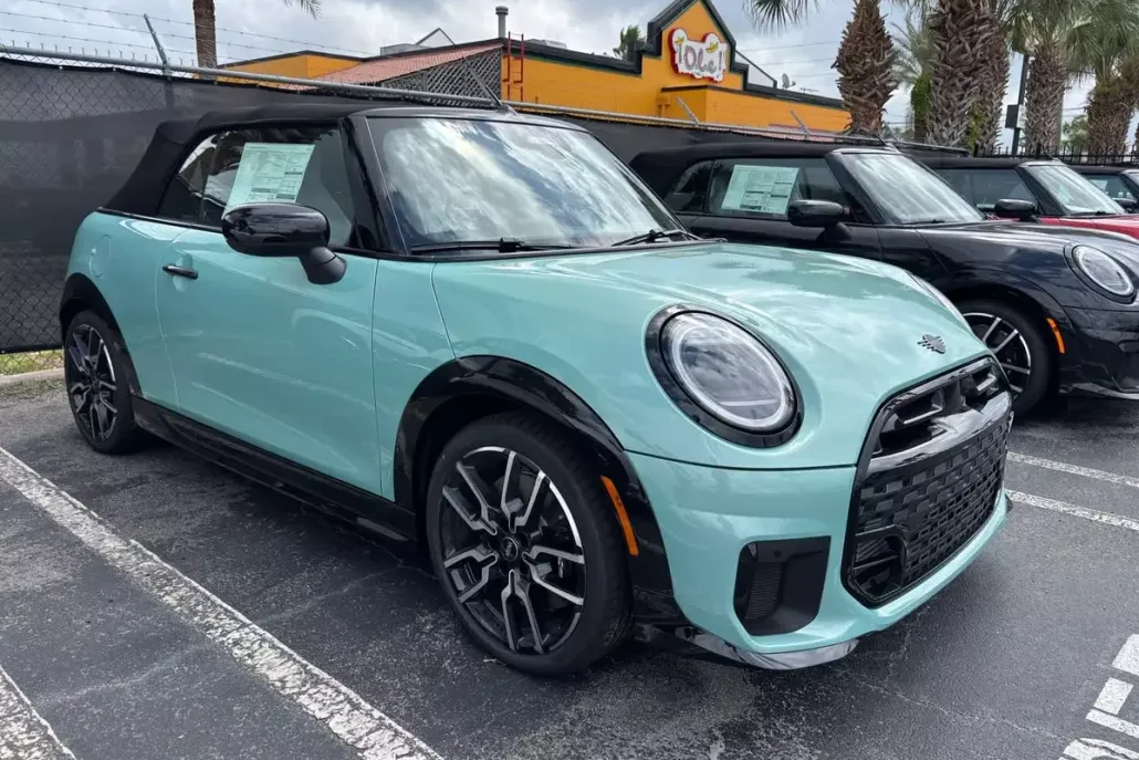 2026 Mini Cooper S Convertible photo 1