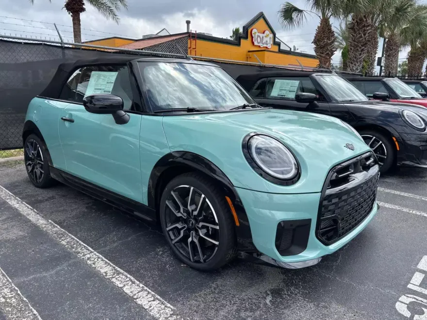 2026 Mini Cooper S Convertible photo 1
