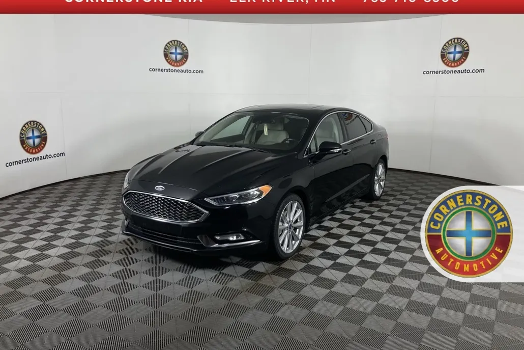 2017 Ford Fusion Platinum photo 1