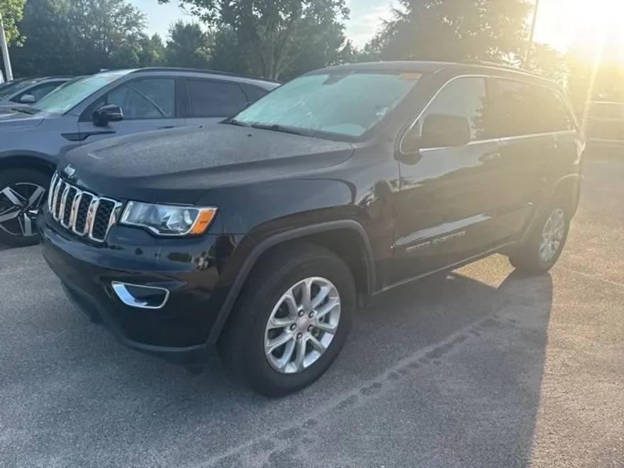 2021 Jeep Grand Cherokee Laredo E photo 1