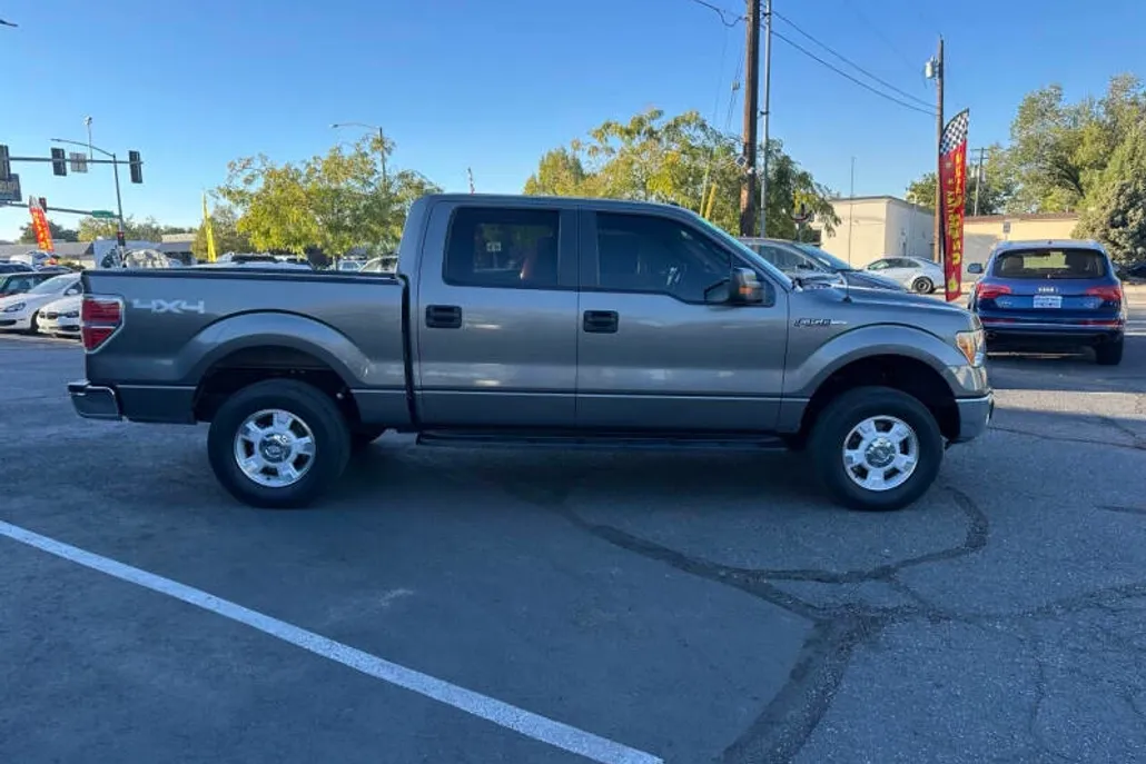 2011 Ford F-150 photo 1
