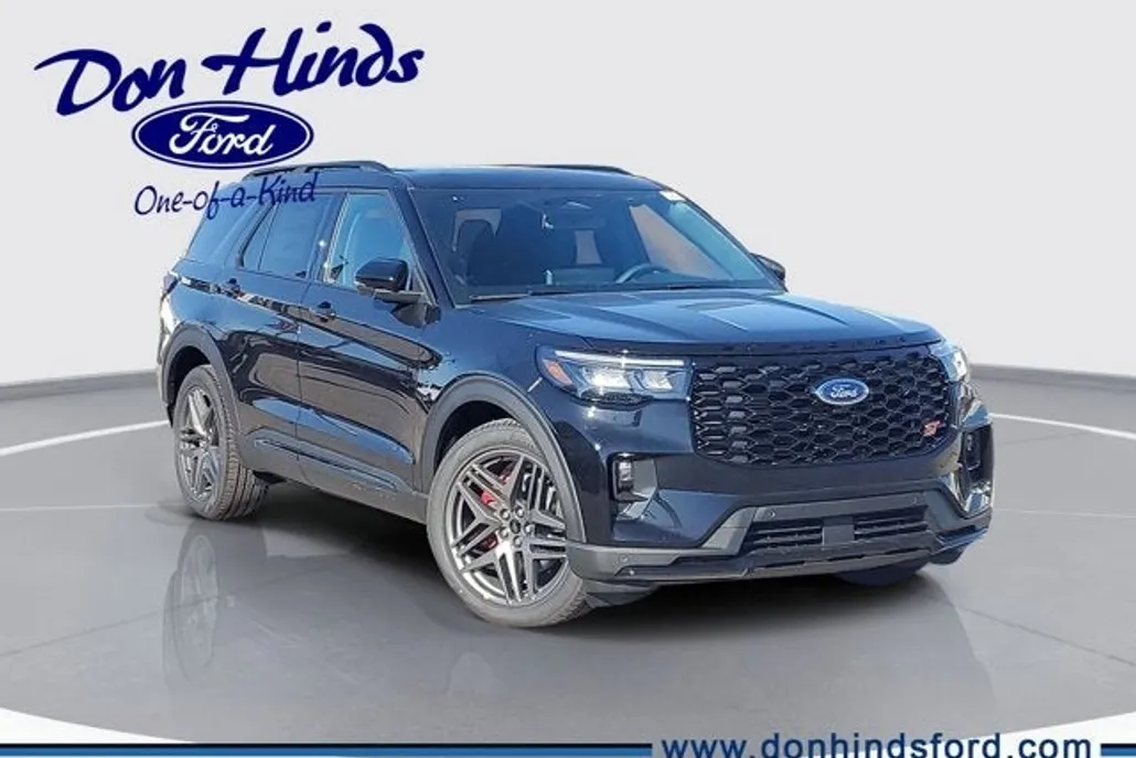 2025 Ford Explorer ST photo 1