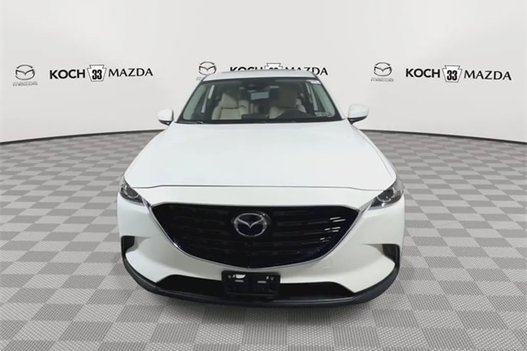 2023 Mazda CX-9 Touring photo 1