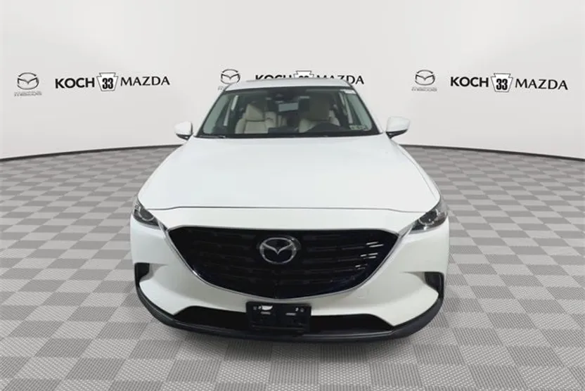 2023 Mazda CX-9 Touring photo 1