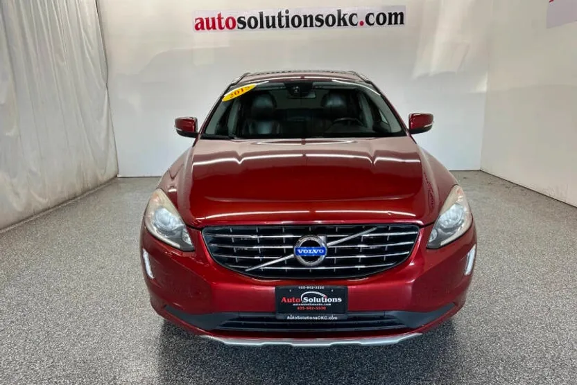 2015 Volvo XC60 Premier R-Design photo 1