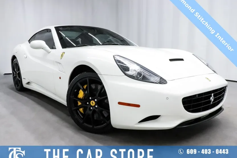 2011 Ferrari California Base photo 1