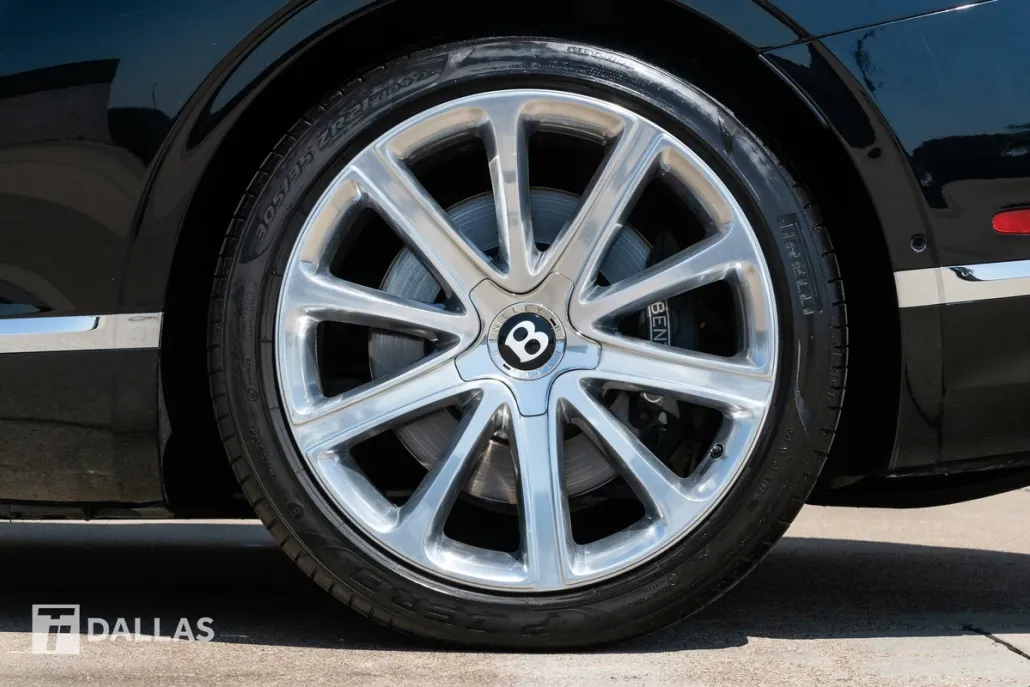 2020 Bentley Continental GT V8 photo 1