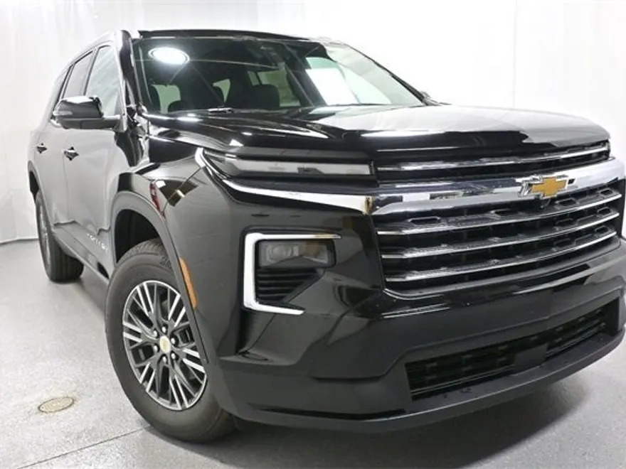 2026 Chevrolet Traverse photo 1