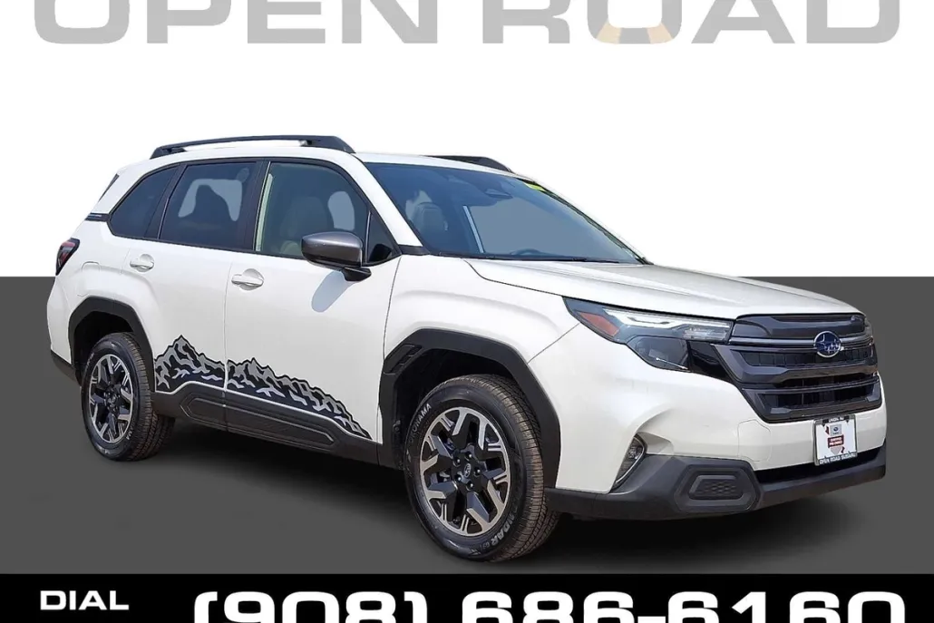 2025 Subaru Forester Premium Base photo 1