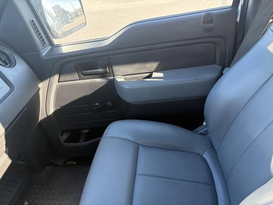 2013 Ford F-150 photo 1