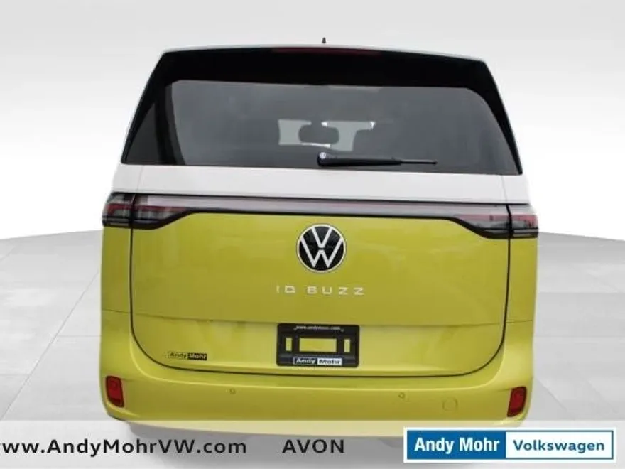 2025 Volkswagen ID. Buzz photo 1