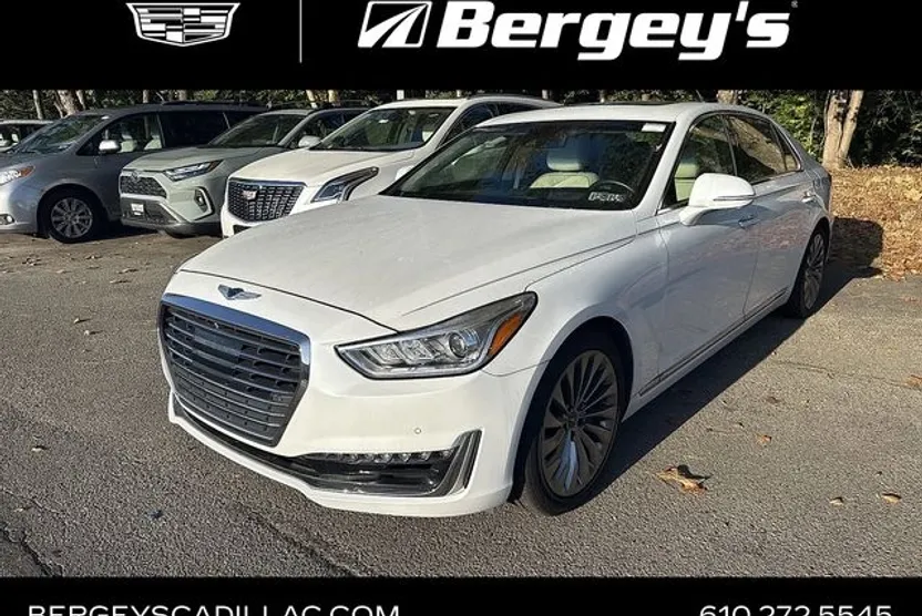 2017 Genesis G90 5.0 Ultimate photo 1