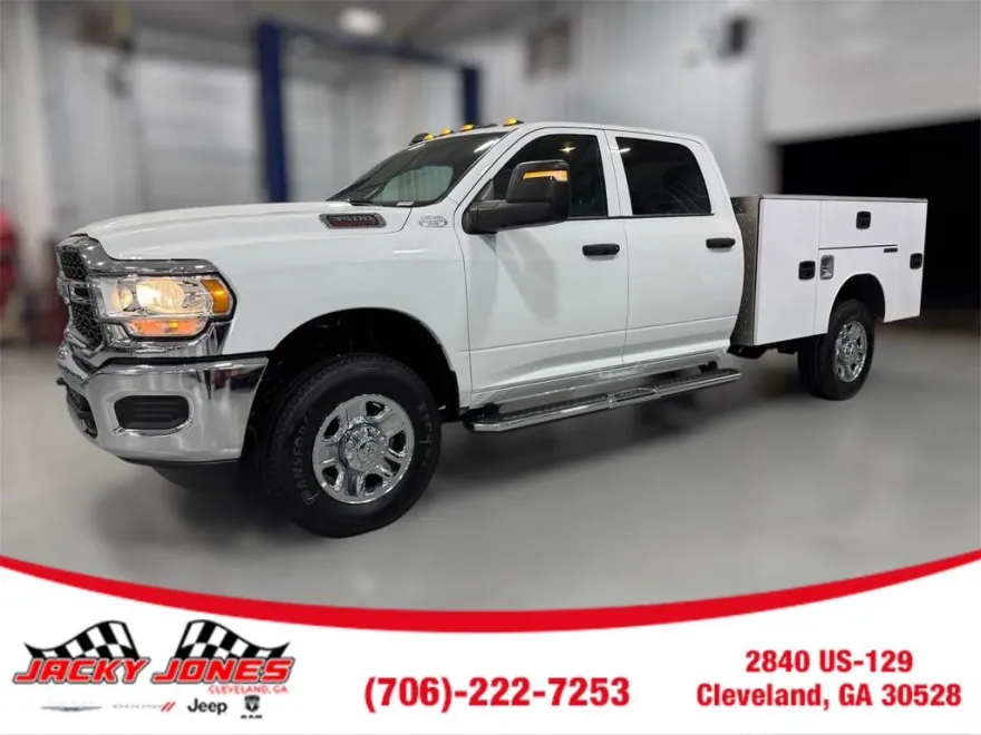 2024 Ram 3500 Tradesman photo 1