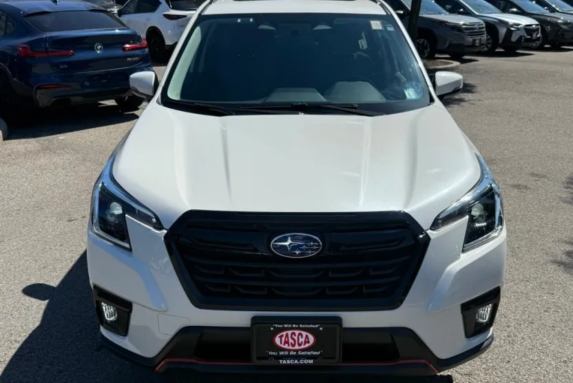 2023 Subaru Forester Sport photo 1