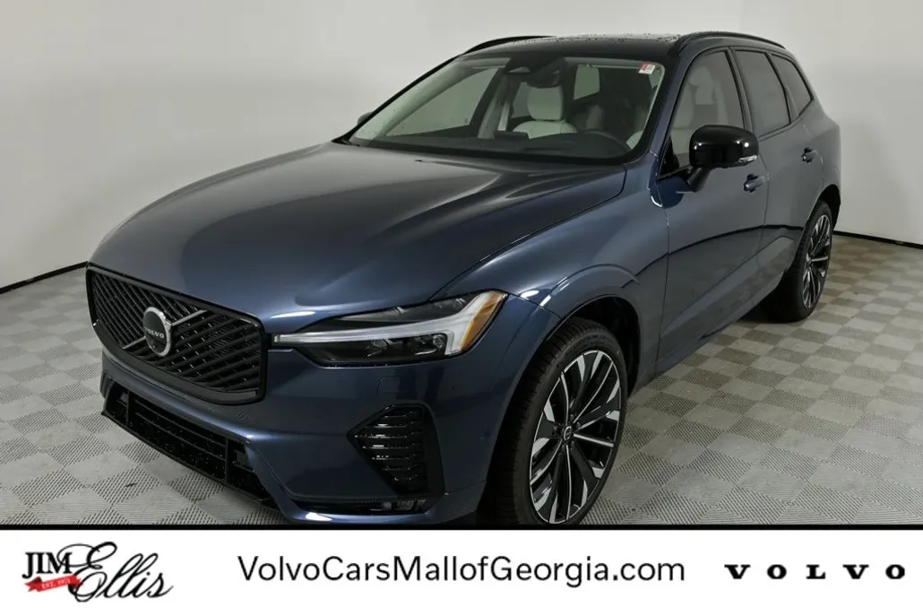 2026 Volvo XC60 B5 photo 1