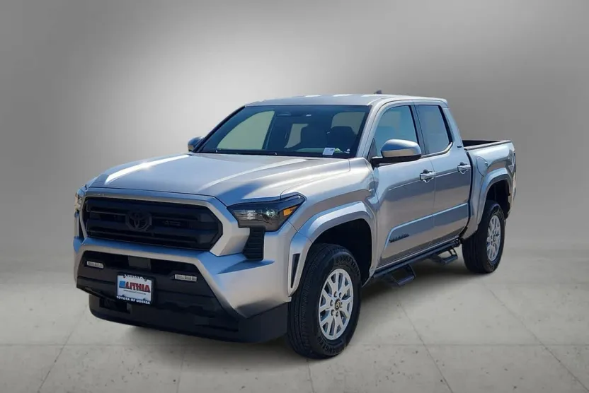 2025 Toyota Tacoma SR5 photo 1