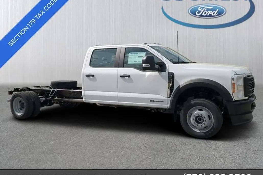 2025 Ford F-550 photo 1