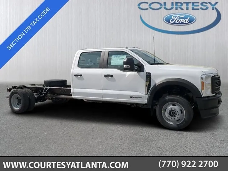 2025 Ford F-550 photo 1