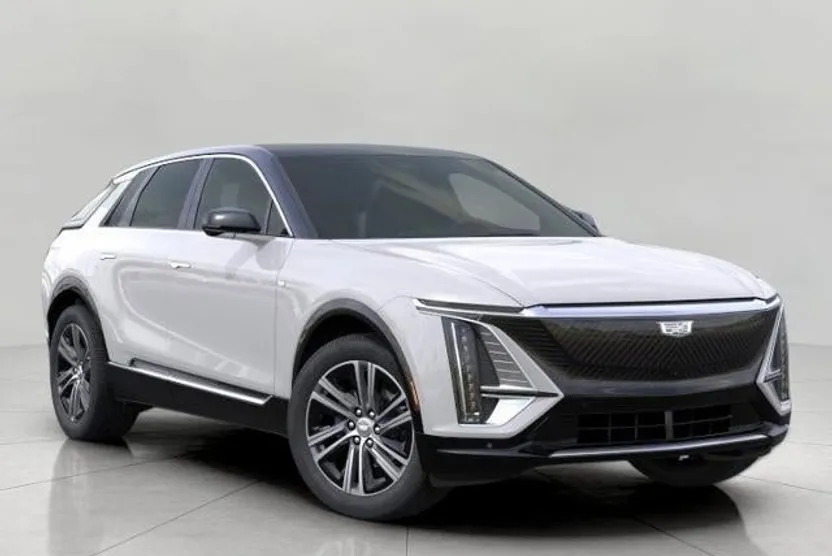 2025 Cadillac Lyriq Luxury photo 1