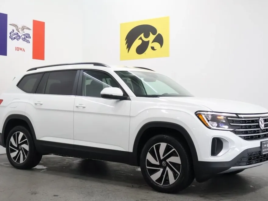 2025 Volkswagen Atlas SE Technology photo 1