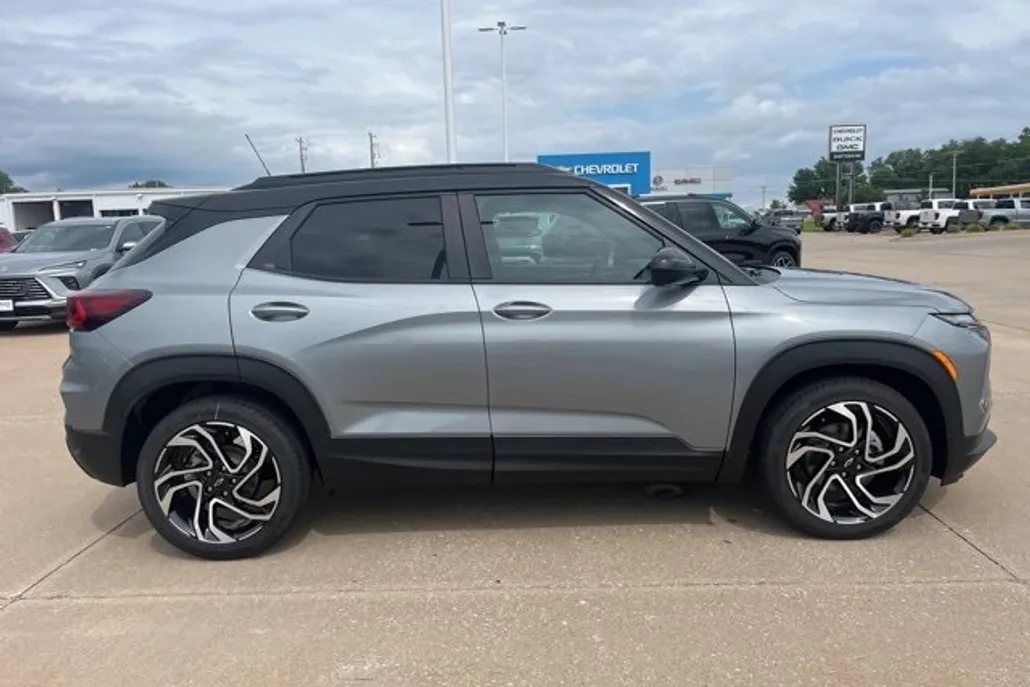 2026 Chevrolet Trailblazer RS photo 1