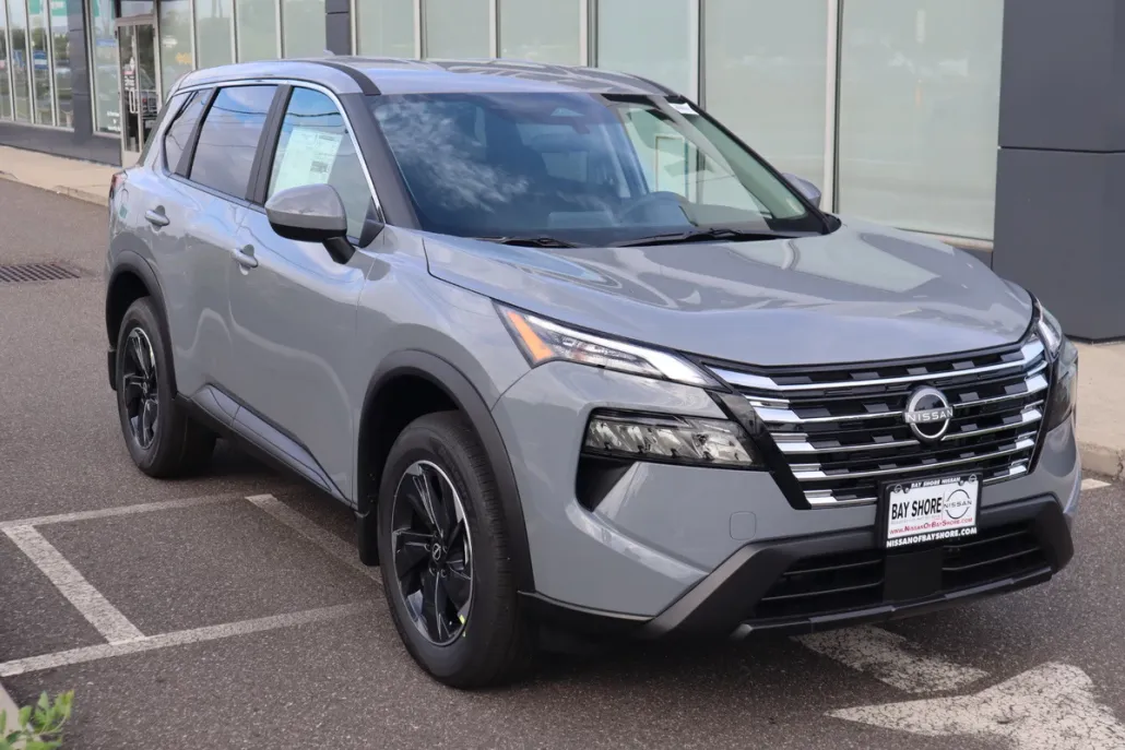 2026 Nissan Rogue SV photo 1