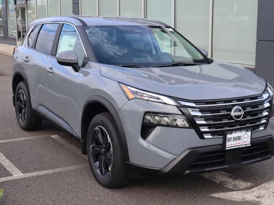 2026 Nissan Rogue SV photo 1