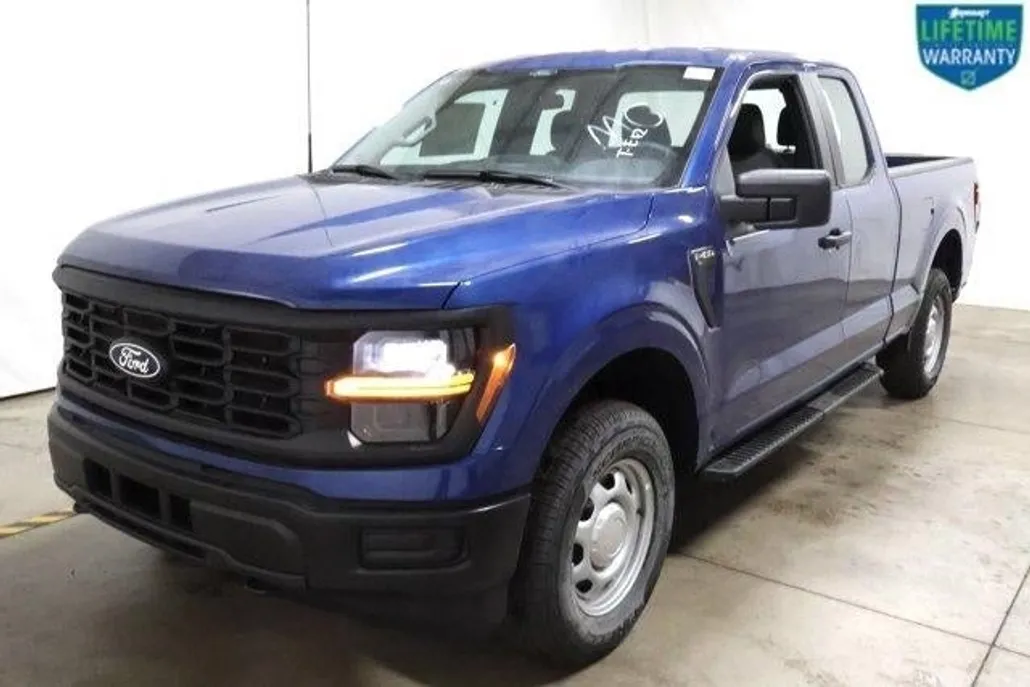 2025 Ford F-150 XL photo 1