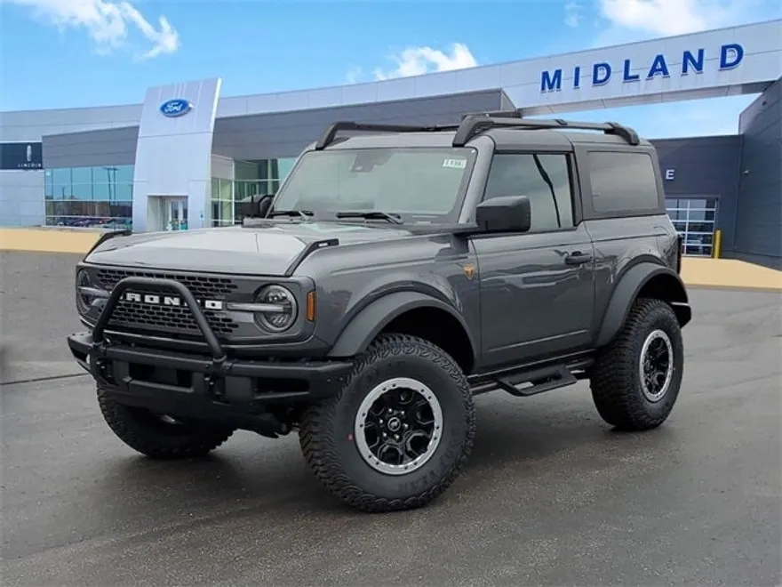 2024 Ford Bronco Badlands photo 1