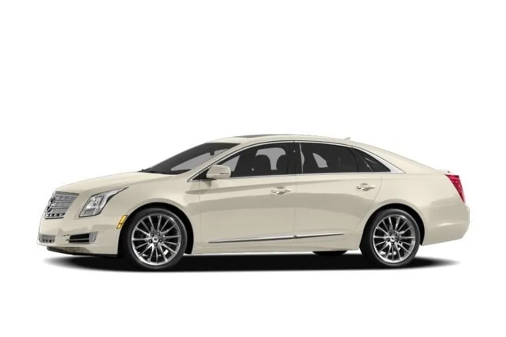 2013 Cadillac XTS Luxury photo 1