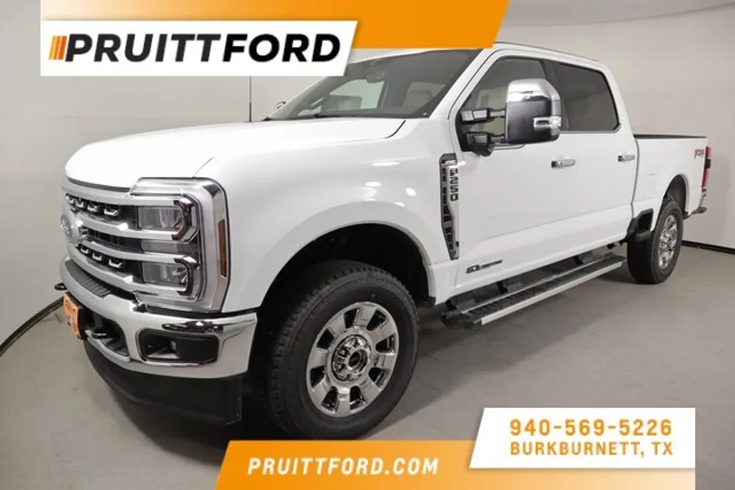 2025 Ford F-250 Lariat photo 1
