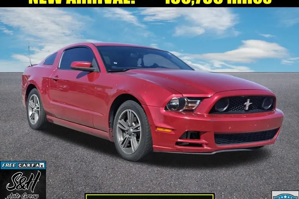 2013 Ford Mustang V6 Premium photo 1