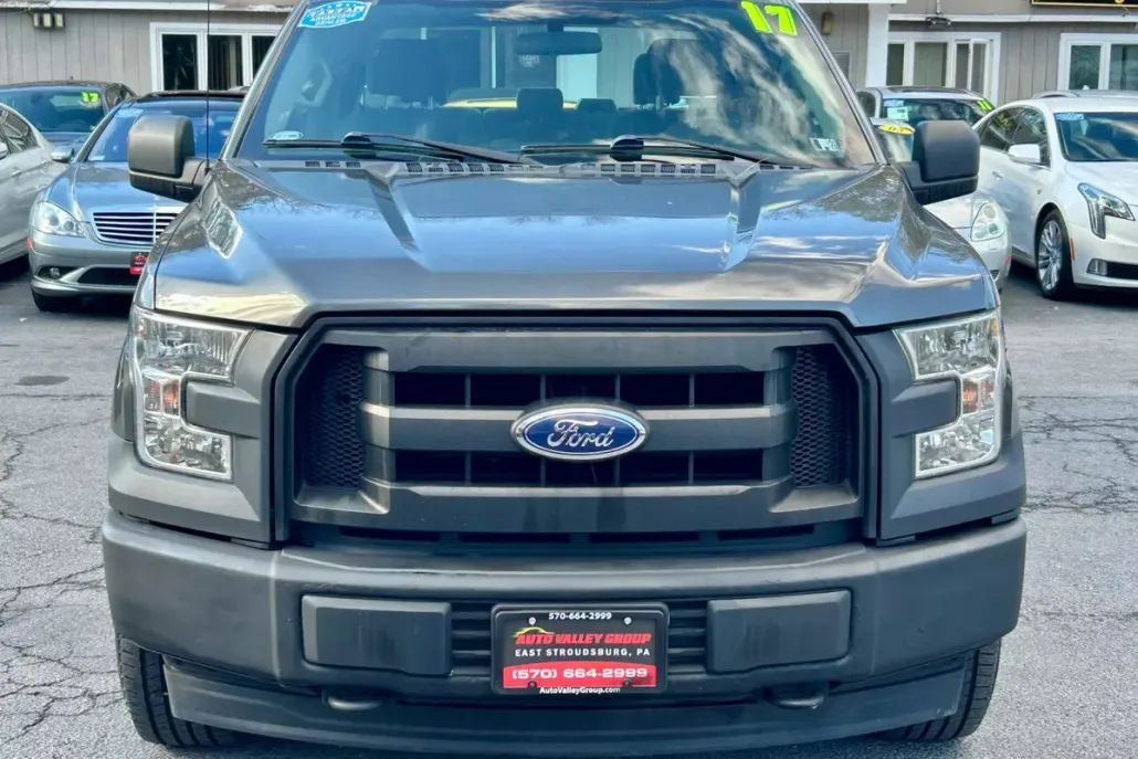 2017 Ford F-150 photo 1