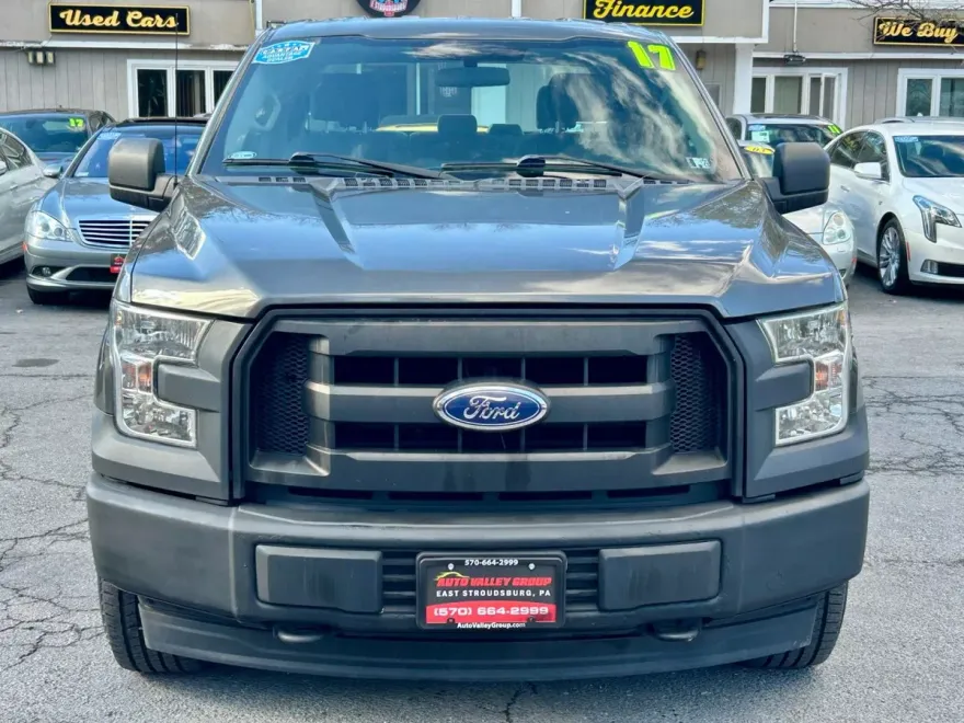 2017 Ford F-150 photo 1