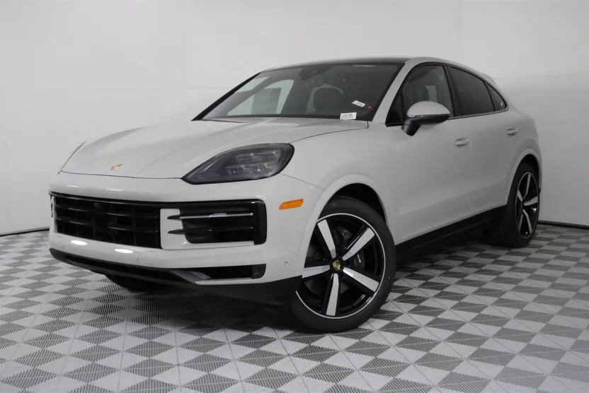 2025 Porsche Cayenne Coupe photo 1