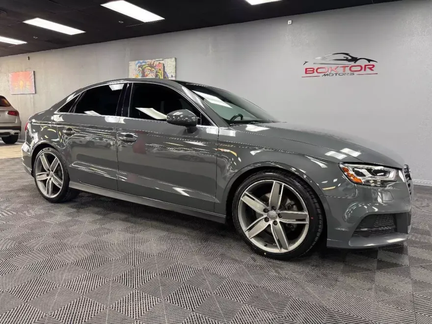 2019 Audi A3 Premium Plus 40 TFSI photo 1