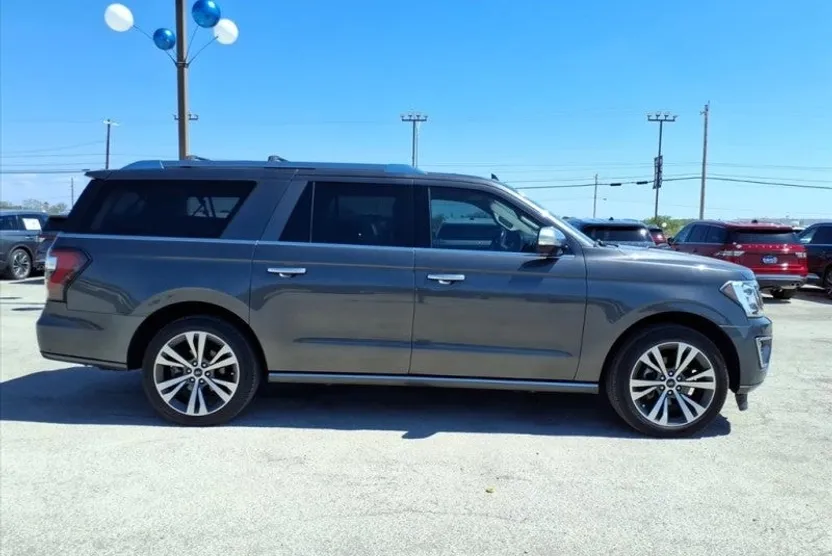 2020 Ford Expedition MAX Platinum photo 1