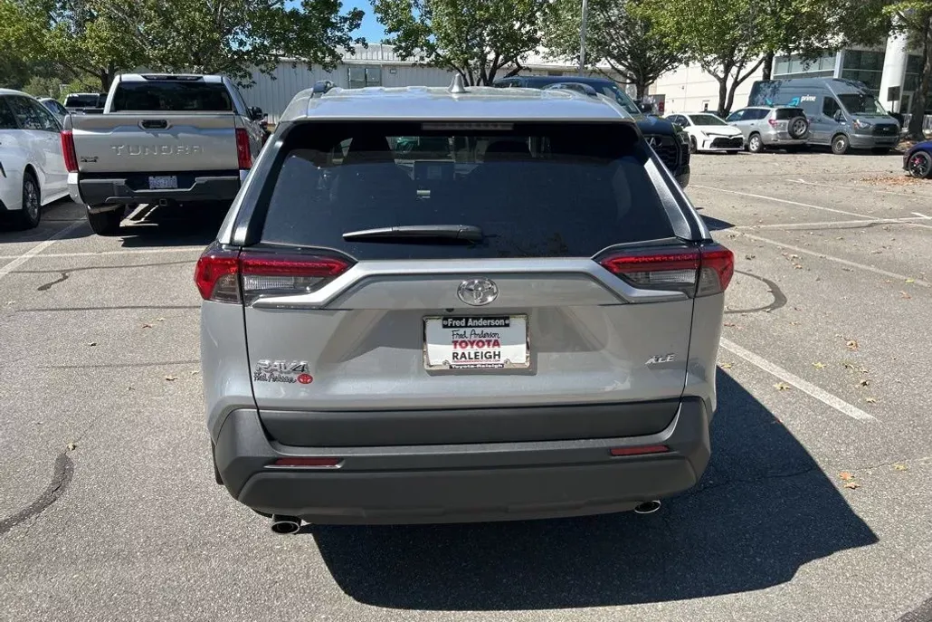 2025 Toyota RAV4 XLE photo 1