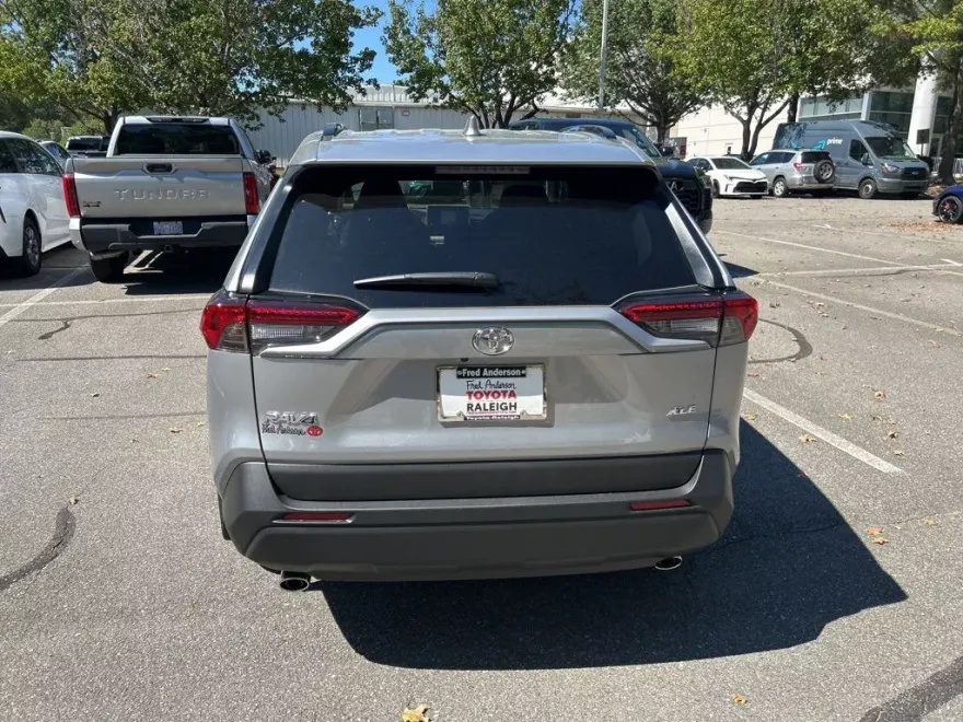 2025 Toyota RAV4 XLE photo 1